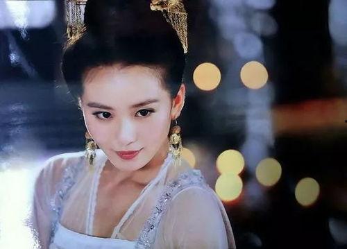 网红古装美女吃瓜视频,揭秘宫廷秘闻！