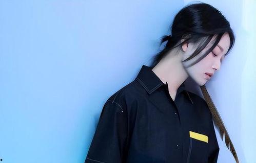 国外女网红吃瓜,国外女网红揭秘娱乐圈幕后吃瓜大事件