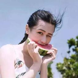 网红吃瓜搞笑头像女孩